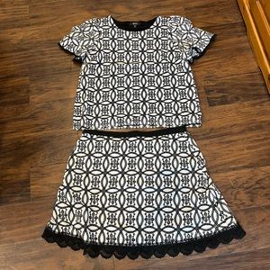 NWOT Isaac Mizrahi XL Gorgeous 2 Piece Top And Skirt Set Black White